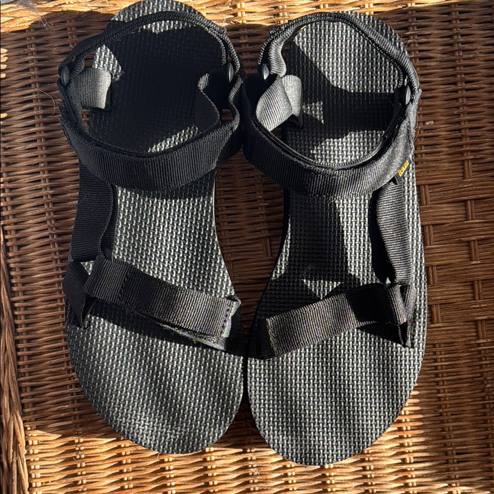 Teva Black Geometric Sandals
